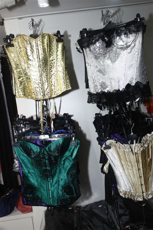 Cravate et Corset Opening